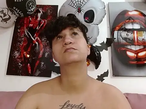 Im Milan Rs online show from October 23, 2025, 7:56 pm