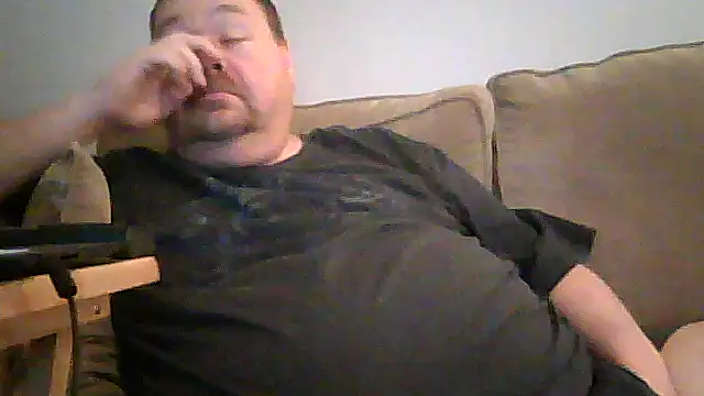 Snapshot of hitman_35 chatting on April 22, 2026, 4:59 am hitman 35 online show from April 22, 2026, 4:59 am