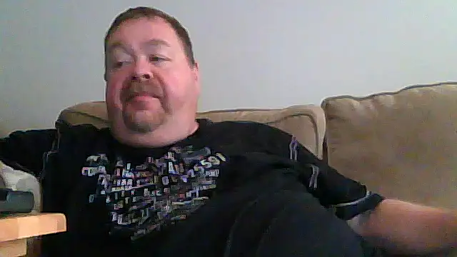 Snapshot of hitman_35 chatting on May 7, 2026, 2:39 am hitman 35 online show from May 7, 2026, 2:39 am