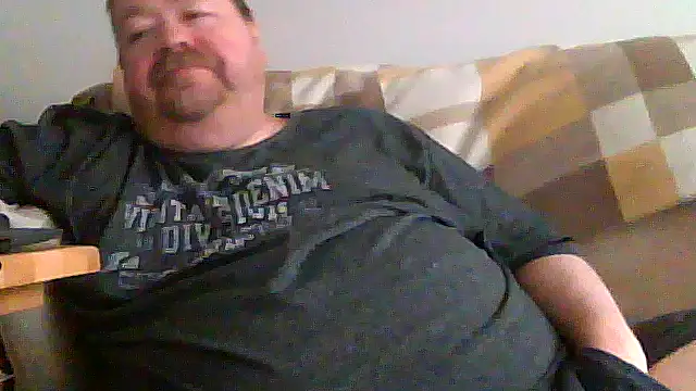 Snapshot of hitman_35 chatting on May 10, 2026, 2:00 pm hitman 35 online show from May 10, 2026, 2:00 pm