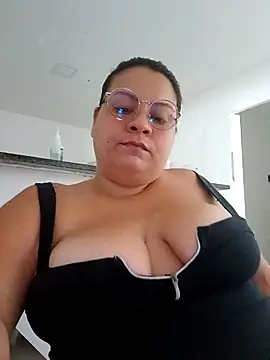 Snapshot of carola_hotwife chatting on May 9, 2026, 11:59 am carola hotwife online show from May 9, 2026, 11:59 am