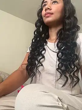 Snapshot of _Luana chatting on December 26, 2024, 9:11 am Luana online show from December 26, 2024, 9:11 am