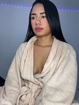 Snapshot of _Luana chatting on January 13, 2025, 12:24 pm Luana online show from January 13, 2025, 12:24 pm