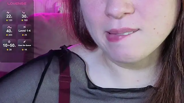 Snapshot of KellyCrystall chatting on October 31, 2025, 3:29 am KellyCrystall online show from October 31, 2025, 3:29 am