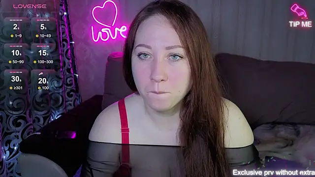 KellyCrystall online show from March 12, 2026, 1:56 am