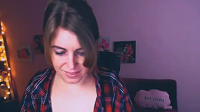 Hot Milady online show from January 30, 2025, 7:29 am