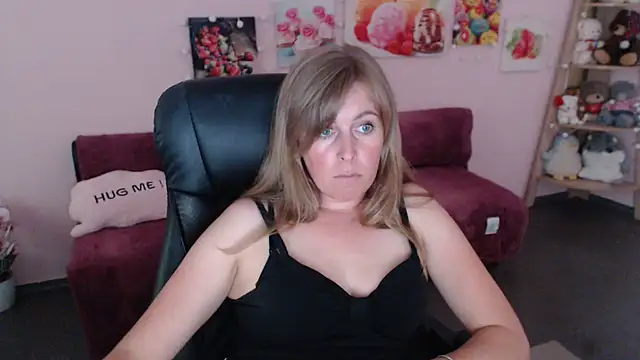 Hot Milady online show from June 29, 2026, 10:15 am