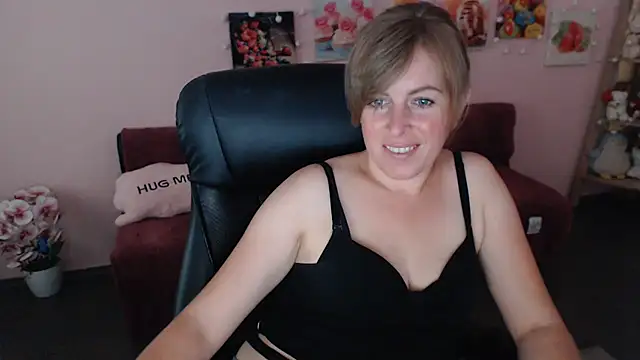 Hot Milady online show from June 30, 2026, 7:20 am