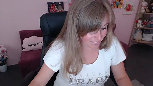 Hot Milady online show from July 1, 2026, 7:32 am