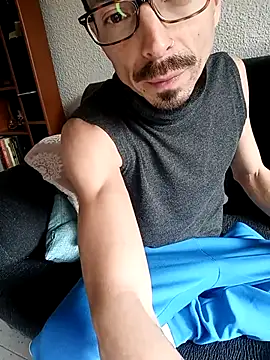 Snapshot of BaalPas chatting on March 4, 2026, 2:34 pm BaalPas online show from March 4, 2026, 2:34 pm