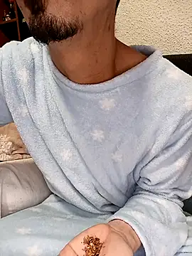 Snapshot of BaalPas chatting on March 6, 2026, 1:57 am BaalPas online show from March 6, 2026, 1:57 am