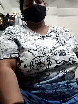 zeepe19 online show from October 7, 2025, 5:21 pm