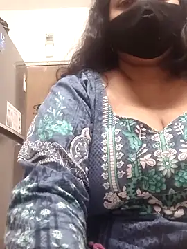 zeepe19 online show from November 26, 2025, 7:53 am