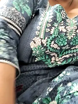 zeepe19 online show from February 11, 2026, 7:24 am