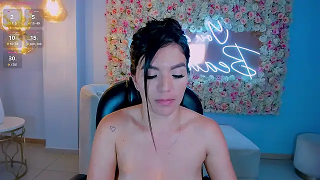 Snapshot of ValeriaRoldanX chatting on February 5, 2025, 9:25 am ValeriaRoldanX online show from February 5, 2025, 9:25 am