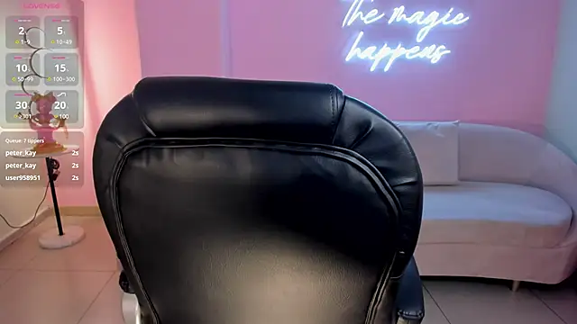 Snapshot of ValeriaRoldanX chatting on February 19, 2025, 6:22 am ValeriaRoldanX online show from February 19, 2025, 6:22 am