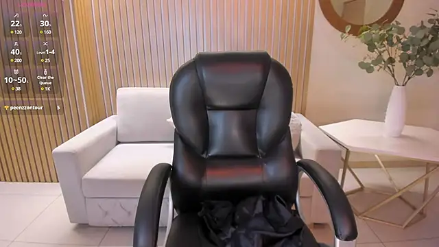 Snapshot of ValeriaRoldanX chatting on March 21, 2025, 9:34 am ValeriaRoldanX online show from March 21, 2025, 9:34 am