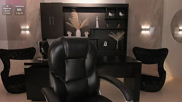 Snapshot of ValeriaRoldanX chatting on October 18, 2025, 3:20 am ValeriaRoldanX online show from October 18, 2025, 3:20 am