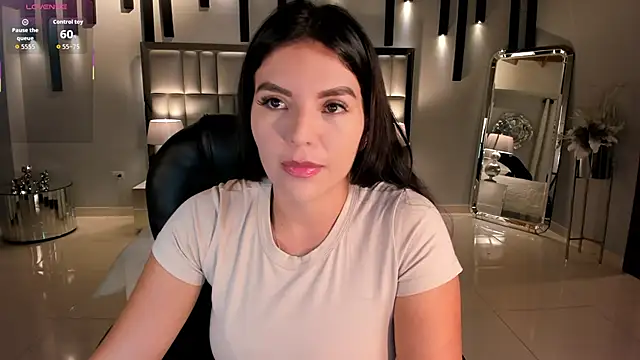 Snapshot of ValeriaRoldanX chatting on November 19, 2025, 3:17 am ValeriaRoldanX online show from November 19, 2025, 3:17 am