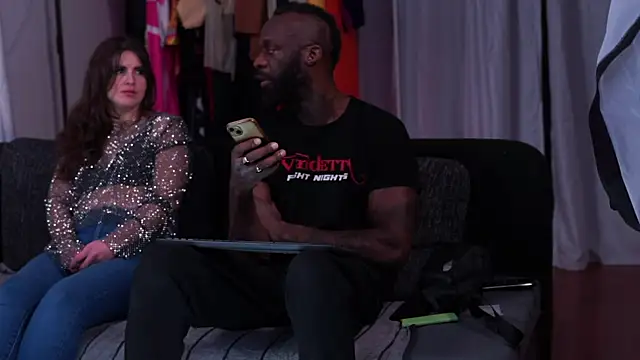 MacTroy online show from February 26, 2025, 10:42 pm