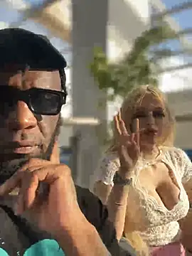 MacTroy online show from April 23, 2026, 3:58 pm