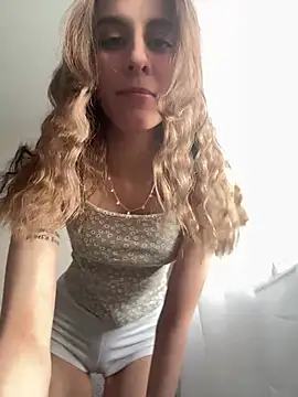 HellPeach online show from March 16, 2025, 1:27 pm