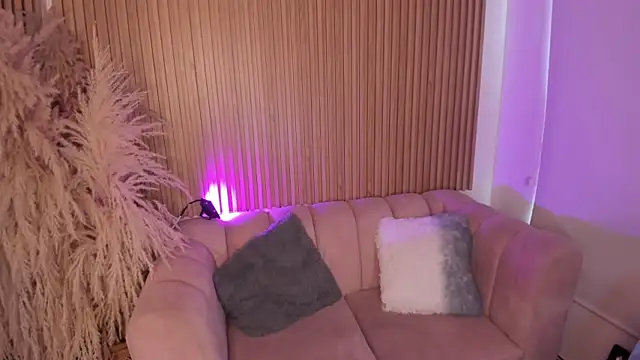 Hannie ws online show from January 20, 2025, 1:21 pm