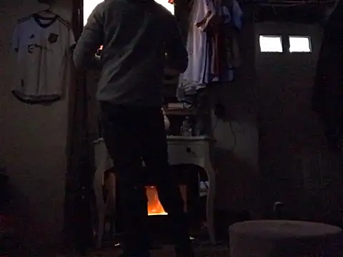 Snapshot of Gman143187 chatting on December 12, 2024, 2:22 pm Gman143187 online show from December 12, 2024, 2:22 pm