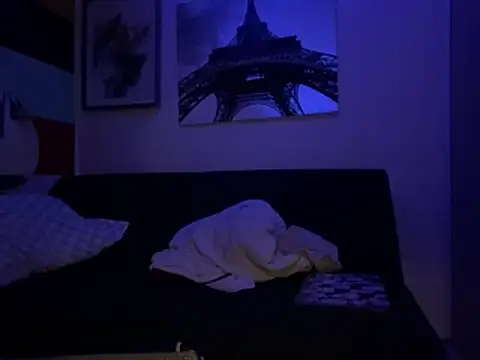 Snapshot of Gman143187 chatting on October 14, 2025, 3:51 am Gman143187 online show from October 14, 2025, 3:51 am