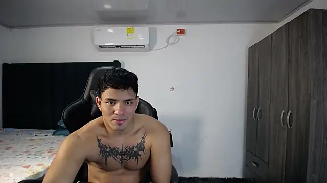 man dur07 online show from January 26, 2025, 8:56 pm