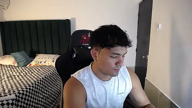 man dur07 online show from October 18, 2025, 8:09 pm