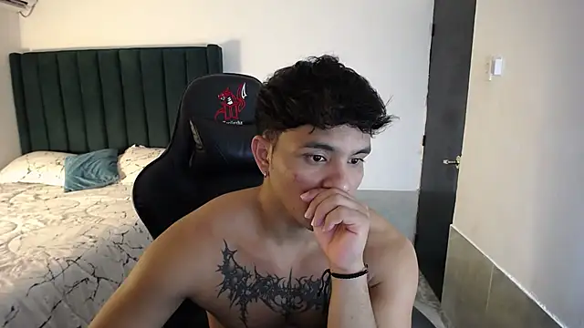 man dur07 online show from October 28, 2025, 7:49 pm