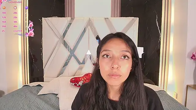 Valery wang online show from March 22, 2025, 12:25 pm