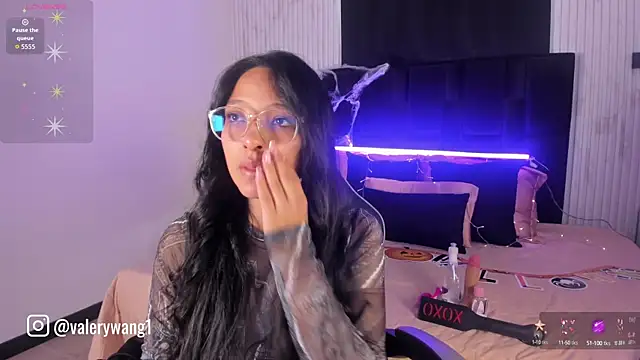 Valery wang online show from October 7, 2025, 11:40 am