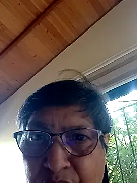 florecita69 online show from February 17, 2025, 9:08 pm