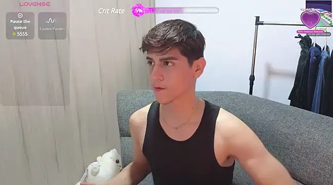 zackary 0 online show from December 4, 2024, 8:01 am