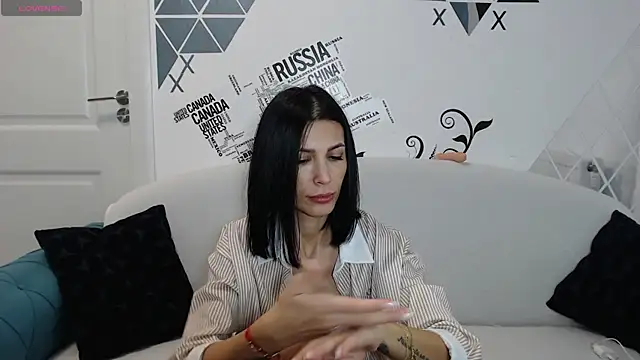 -jennyX0 online show from February 4, 2025, 12:33 pm