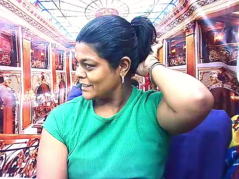 indianCherryPie online show from December 19, 2025, 5:25 am