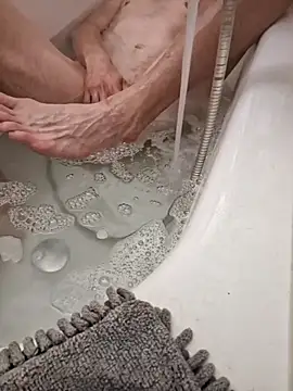 hotbi1981 online show from September 27, 2025, 11:32 pm