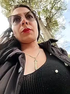Snapshot of VALERY-03_ chatting on April 29, 2026, 5:30 pm VALERY-03 online show from April 29, 2026, 5:30 pm