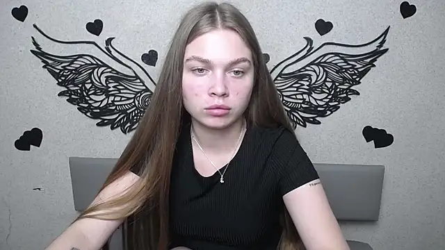 Snapshot of LaraPika chatting on July 8, 2026, 5:01 am LaraPika online show from July 8, 2026, 5:01 am
