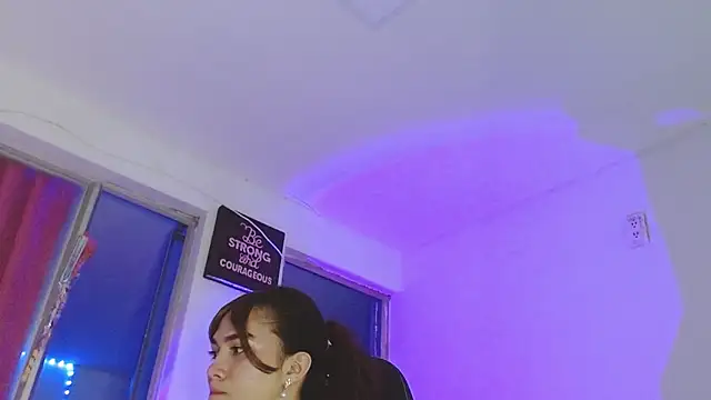 giuliana andrade online show from April 21, 2026, 1:42 am