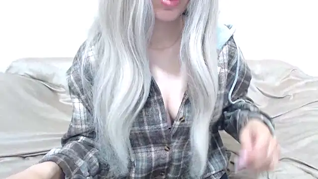  kitty Rose  online show from April 1, 2026, 2:12 am