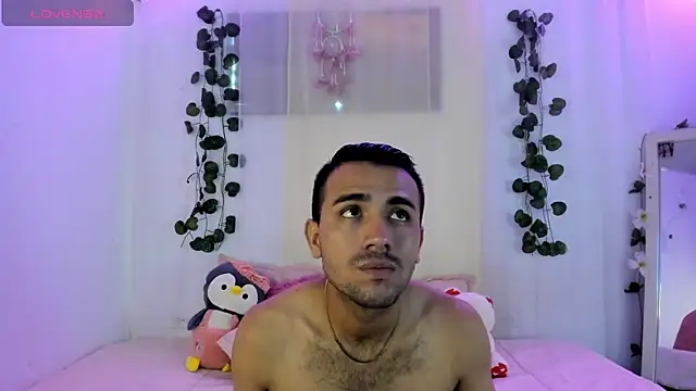 catalina and roger online show from September 23, 2025, 11:57 am