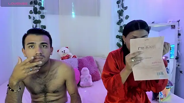 catalina and roger online show from September 29, 2025, 2:44 pm