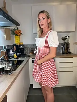 lola tentatiion online show from September 19, 2025, 7:03 pm