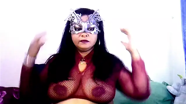 Mysterylady143 online show from May 20, 2026, 6:14 pm