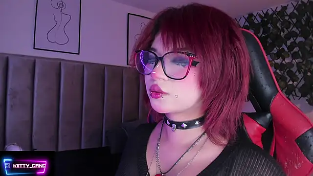 Kitty Gang online show from September 26, 2025, 2:37 am