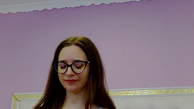 Lenna Paul online show from March 20, 2025, 11:05 am