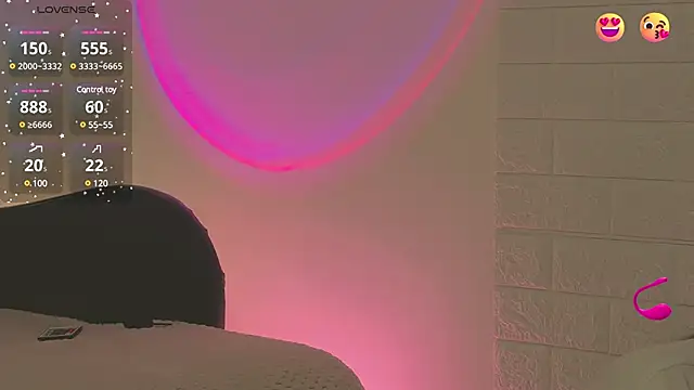 Ariel  Blossom online show from March 13, 2025, 6:26 am